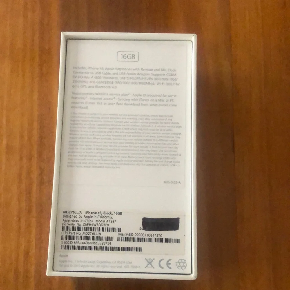 Apple iPhone 4S Box